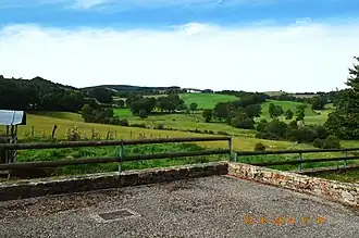 A general view of Arques