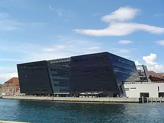 Lassen, Schmidt Hammer (1999), The Black Diamond (National library)