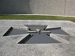 Central iron cross