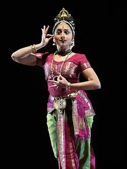 Prateeksha did the choreography for Jiddu Krishnamurti's concept "Can We Live Without Problems" as a part of Essence of Life.